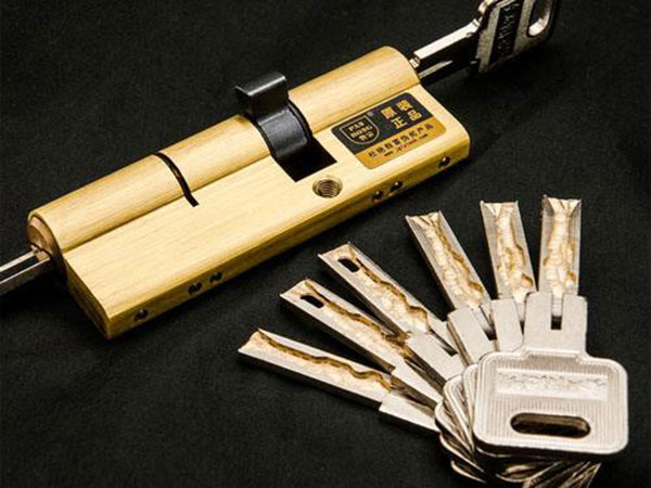 向阳24小时上门开锁公司